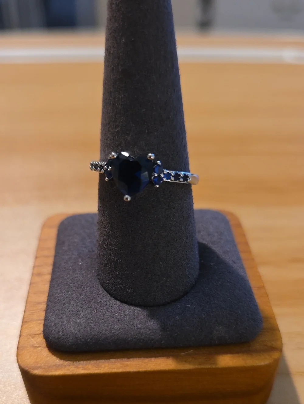 Nwt Sassified Boutique Heart-Cut Blue Sapphire  Colored Halo Ring